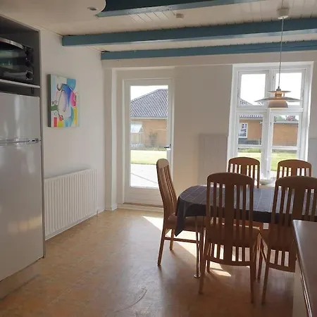 Stort Hus Midt I Sonderjylland